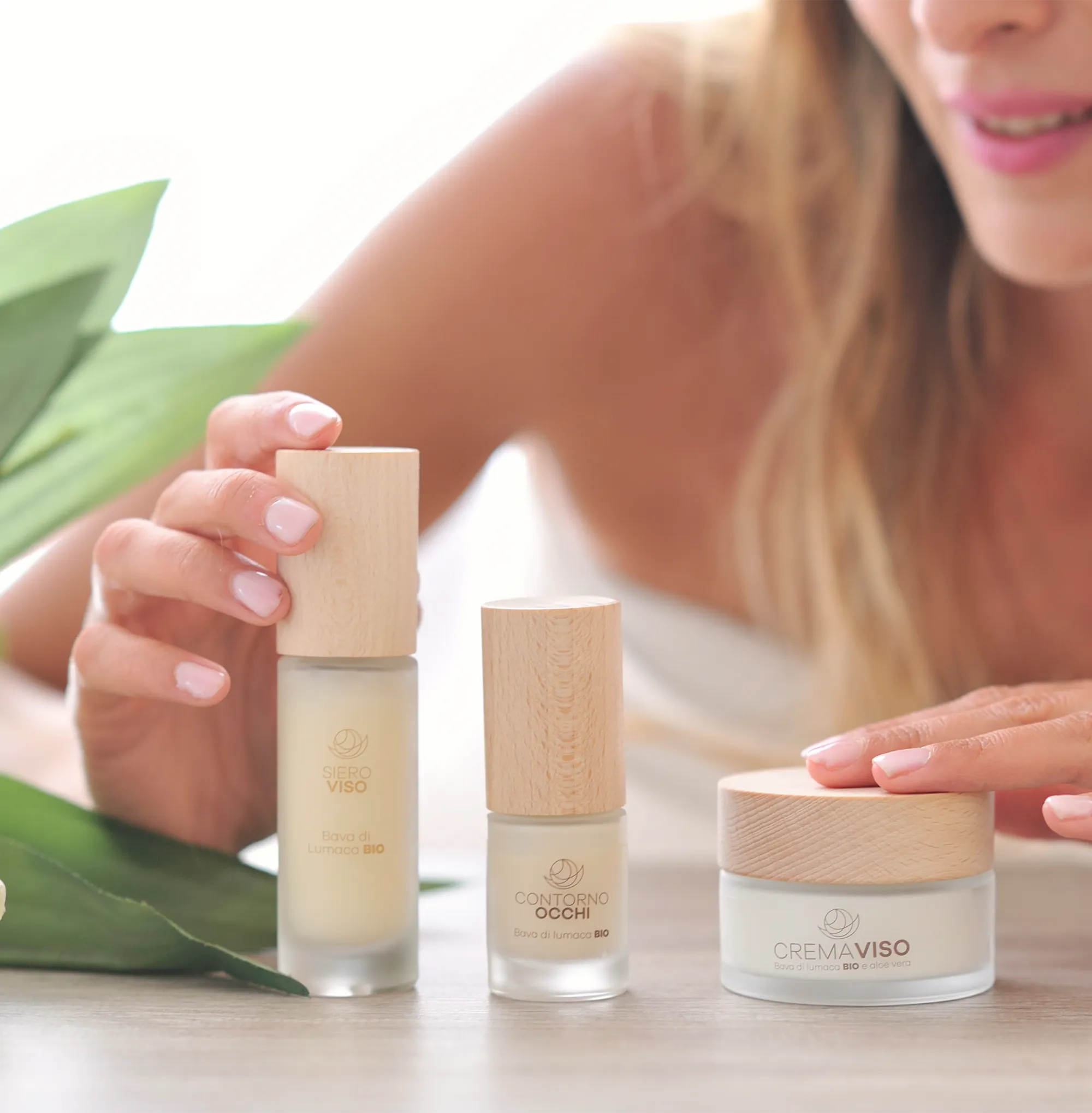 Kit trattamento viso completo - Crema Viso 81,5%, Siero 84,1% e Contorno occhi 80,3% - immagine 2